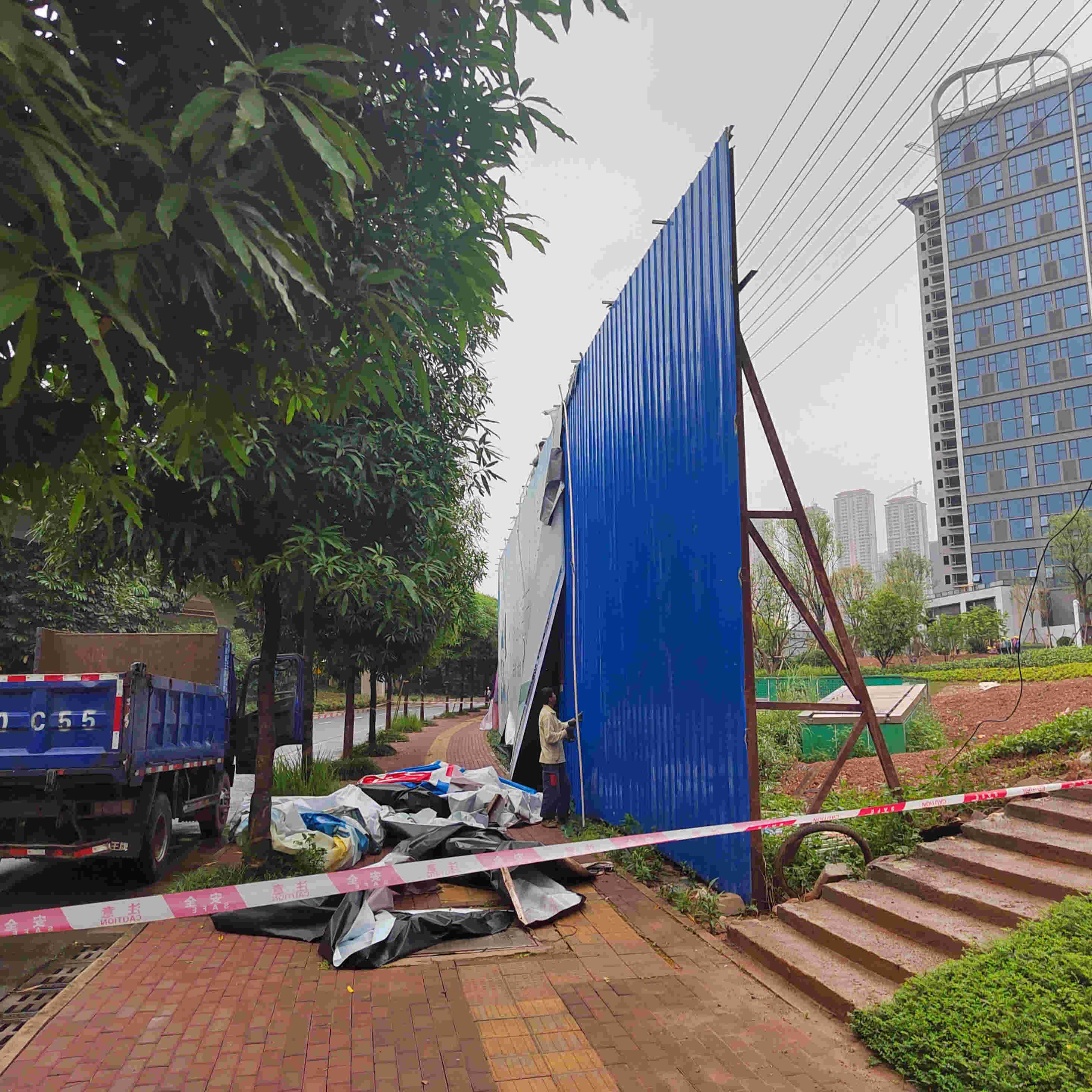 百色市围挡拆除